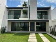 Venta de casa moderna para estrenar