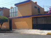 VENTA DE CASA MUY AMPLIA EN LA COL. PILARES METEPEC TOLUCA