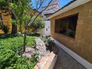 VENTA DE CASA MUY AMPLIA ESTILO MEXICANA CON JARDIN Y...