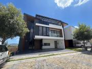Venta de casa nueva 4 recámaras zona lomas de...