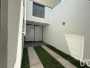 VENTA DE CASA NUEVA A 3 MIN DE PLAZA SAN DIEGO Y ATRÁS...