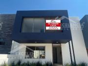 VENTA DE CASA NUEVA, AMPLIA Y MODERNA EN CAÑADAS DEL...