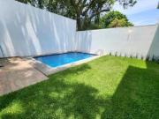 VENTA DE CASA NUEVA CON CASETA DE VIG. COL. LA SELVA,...