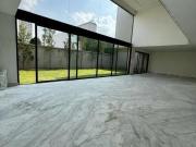 VENTA DE CASA NUEVA DENTRO DE PRIVADA EN BOSQUES DE LAS...