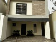 CASA EN VENTA EN FRACCIONAMIENTO PRIVADO EN GUADALUPE, N.L