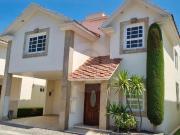 Venta de Casa Nueva en El Centro de Metepec
