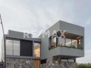 Venta de casa nueva en Lago de Juriquilla de 4...