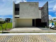 VENTA DE CASA NUEVA EN LOMAS DE ANGELOPOLIS PUEBLA,...