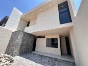 VENTA DE CASA NUEVA EN RINCONADA DE SANTA FE HERMOSAAA