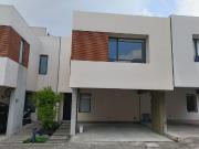 VENTA DE CASA NUEVA EN TOLUCA EN VINDEZA