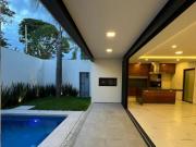 Venta de casa nueva, Fracc. Jardines de Delicias,...