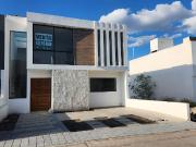 VENTA DE CASA NUEVA FRACCIONAMIENTO GRAND JURIQUILLA...