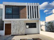 VENTA DE CASA NUEVA FRACCIONAMIENTO GRAND JURIQUILLA...