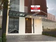 VENTA DE CASA NUEVA, MODERNA Y MINIMALISTA EN CAÑADAS...