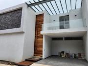 EN VENTA CASA NUEVA ZONA DORADA CUERNAVACA