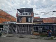 Venta de casa o edificio Multifamiliar barrio El Jardín... Venta de casa o edificio Multifamiliar barrio El Jardín...