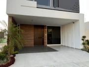 Venta de Casa 4 Rec, Gym, Asador y área de juegos en...