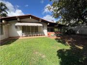 VENTA DE CASA PARA REMODELAR EN VALLE ARRIBA