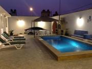 Venta de casa playa con piscina