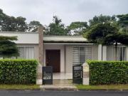 VENTA DE CASA POR LA VÌA CHONE EN URB. PRIVADA