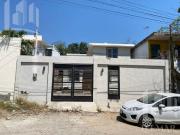 Venta de Casa recién remodelada lista para estrenar en...