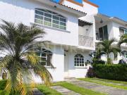 Venta de Casa Residencial Ahuehuetes Cuernavaca Mor