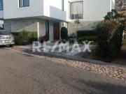 Venta de casa residencial en Colinas del Bosque,...