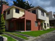 VENTA DE CASA RINCON DE LOS ENCINOS LERMA A 25 MINUTOS...