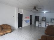 Venta de casa semiamoblada en pajaro azul