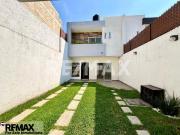 Venta de casa sola a unos pasos de CIVAC, Jiutepec,...