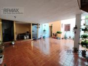 Venta de casa sola en Buenavista, Cuernavaca,...