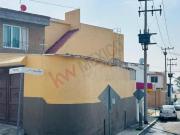 VENTA DE CASA SOLA EN ESQUINA EN FRACCIONAMIENO LOMAS DE...