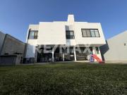 Venta de casa sola en Pedregal de Las Fuentes, Jiutepec,...