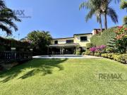 Venta de casa sola en Vista Hermosa, Cuernavaca,...