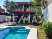 Venta de casa sola, Fracc. Jacarandas, Cuernavaca,...