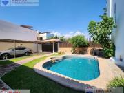 Venta de casa sola, Fracc. Junto al Río, Temixco,...