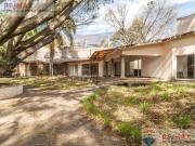 Venta de casa sola para remodelar en Vista Hermosa,...