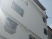 Venta de Casa tres niveles 45000$ calle Comercio.Catia350m2