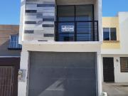 Venta de Casa Tres recamaras en el área de Cuesta Blanca