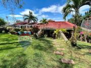 Venta de casa un nivel + 2 lotes de terreno en Brisas,...