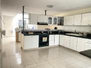 Venta de casa unifamiliar, en Colores Medellin