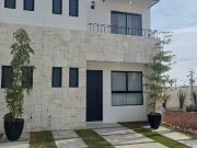 ¡Venta de Casas al Norte 5 x 22!