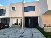 Venta de Casas en Altos del Marques, Equipadas, de Lujo...