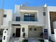 Venta de Casas en El Refugio, Roof Garden, 3 Recamara,...