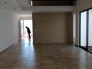 Venta de Casas en Lomas de Juriquilla, 3 Niveles, Doble Altu