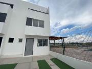 Venta de Casas en Misi?n del Parque, 3 Recamaras, 2.5...