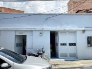 Venta de cuatro casas contiguas en Laureles Medellín... Venta de cuatro casas contiguas en Laureles Medellín...