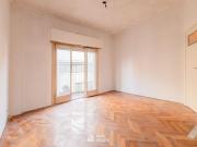 Venta de Departamento 2 ambientes con balcón al frente a...