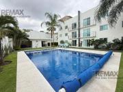 Venta de departamento con alberca en Acapatzingo,...