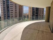 VENTA DE DEPARTAMENTO CON TERRAZA EN LO ALTO BOSQUE REAL